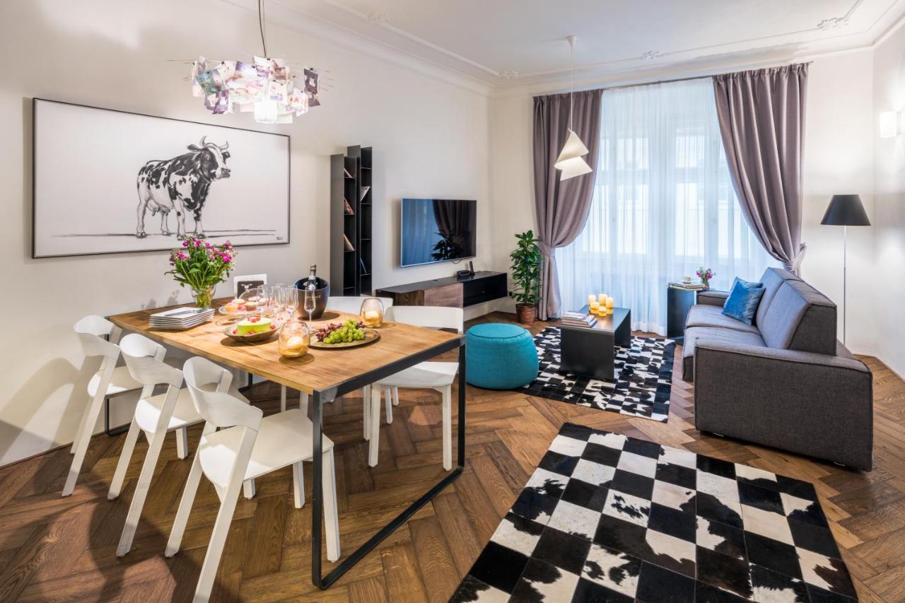 Mooo By The Castle Aparthotel Прага Екстериор снимка