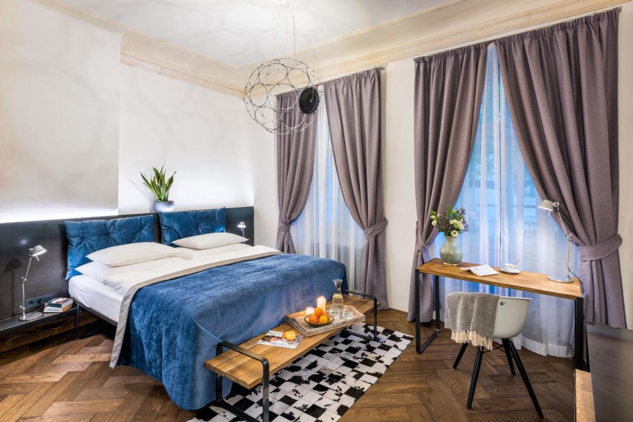 Mooo By The Castle Aparthotel Прага Екстериор снимка