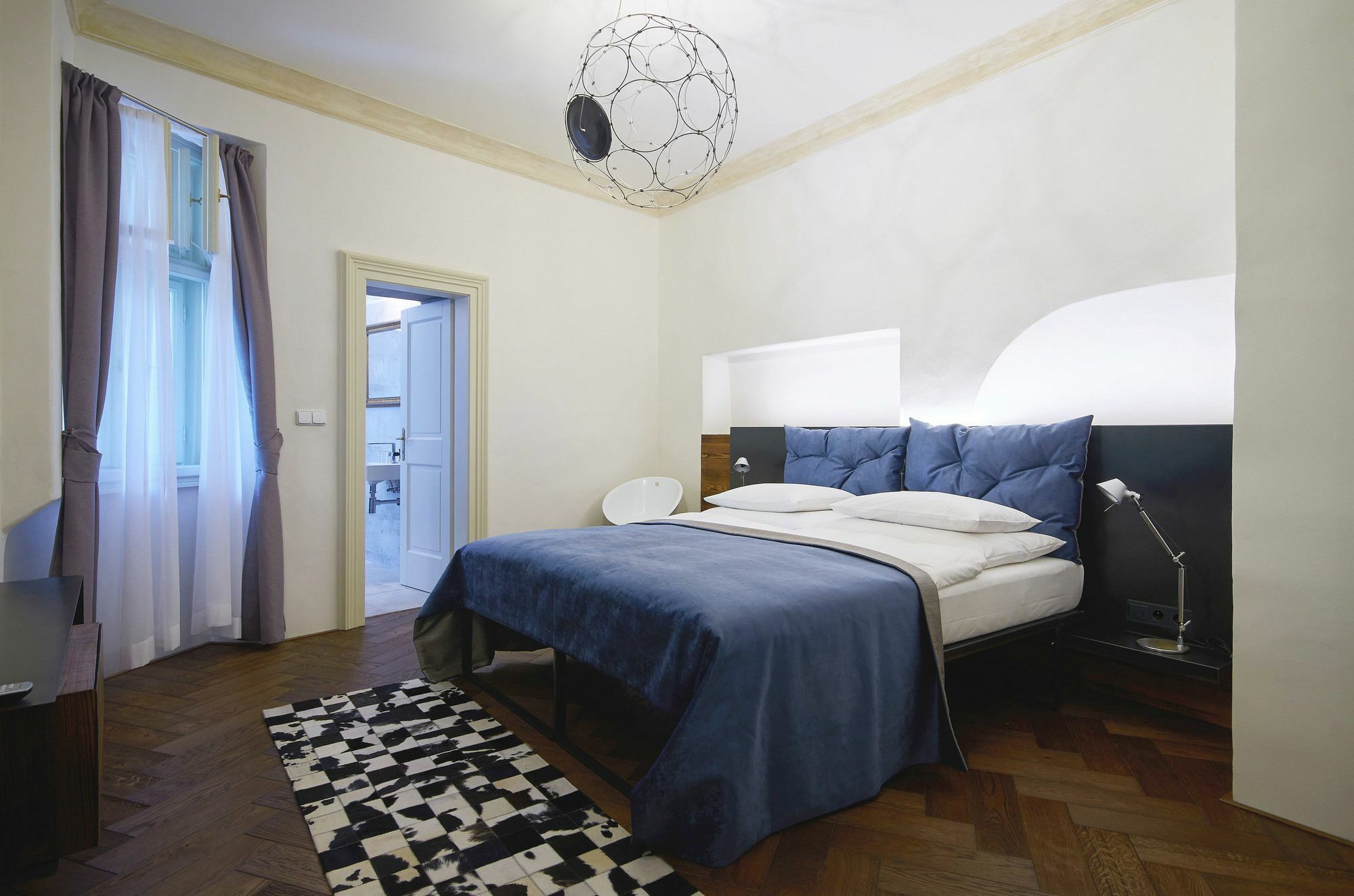 Mooo By The Castle Aparthotel Прага Екстериор снимка