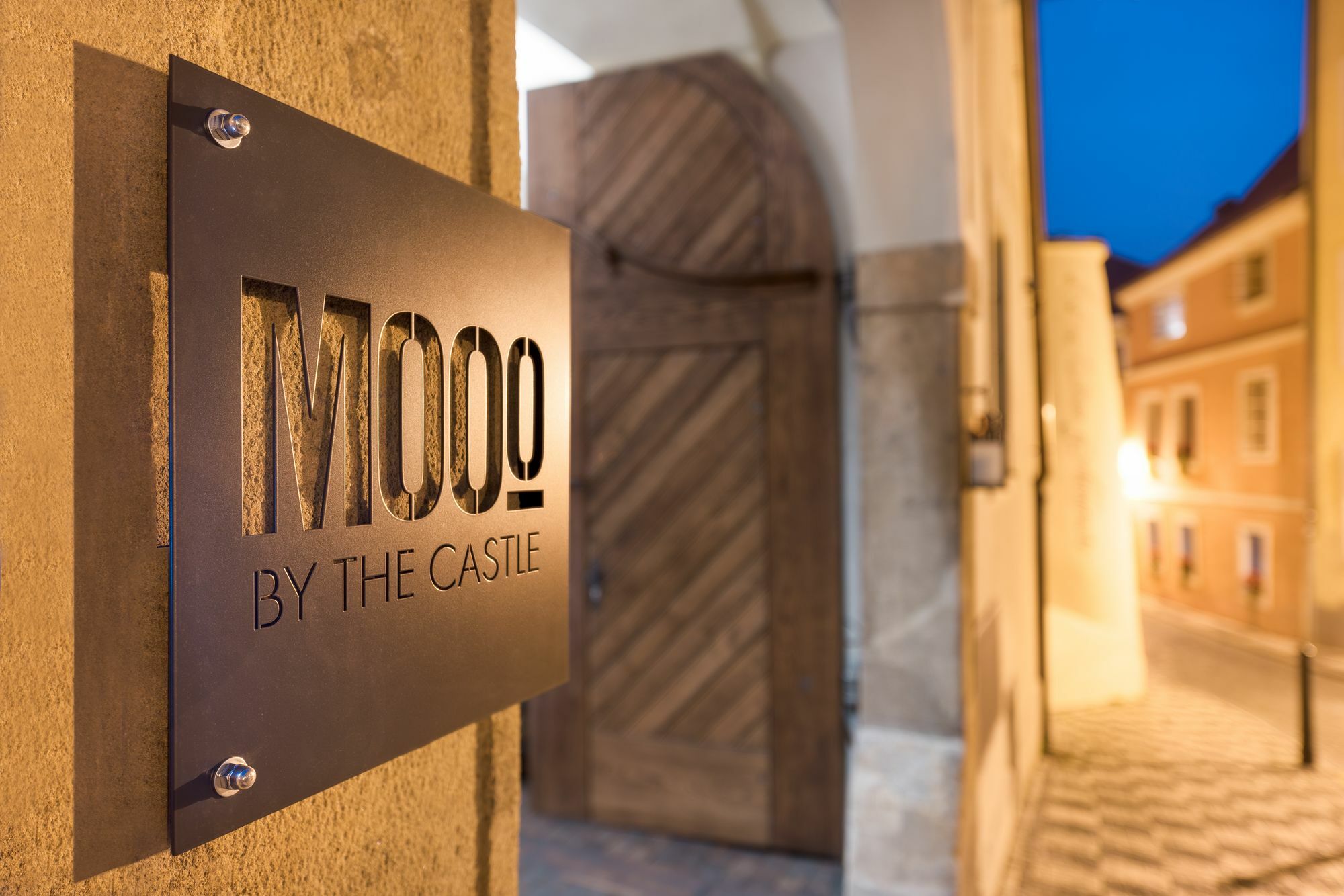 Mooo By The Castle Aparthotel Прага Екстериор снимка